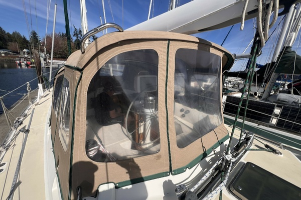 MITERNE 51ft Perry Yacht For Sale