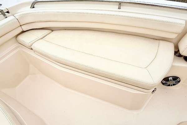 24ft Grady White Yacht For Sale