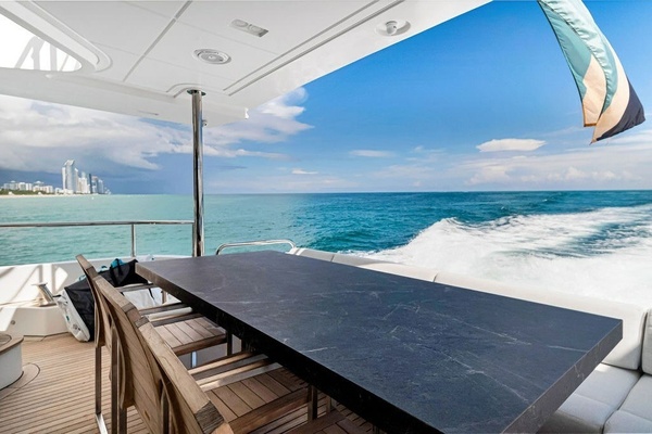 G FORCE 84ft Azimut Yacht For Sale