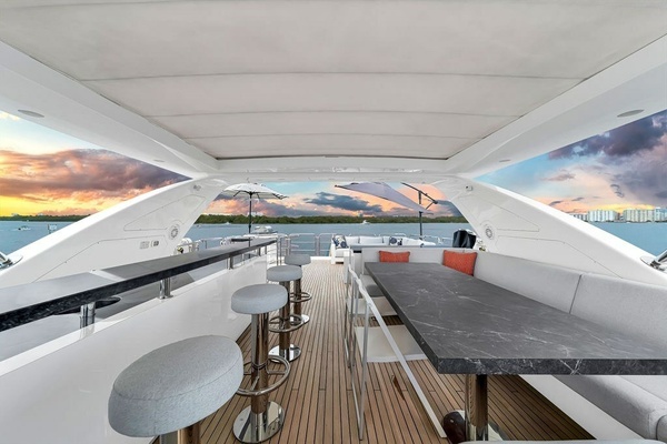 G FORCE 84ft Azimut Yacht For Sale