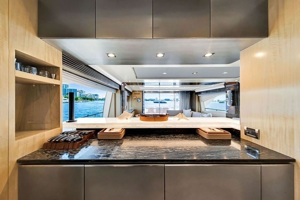 G FORCE 84ft Azimut Yacht For Sale