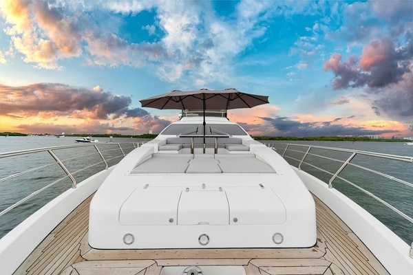 G FORCE 84ft Azimut Yacht For Sale