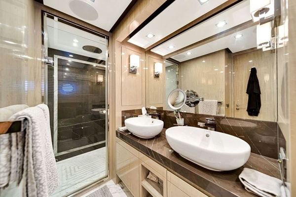 G FORCE 84ft Azimut Yacht For Sale