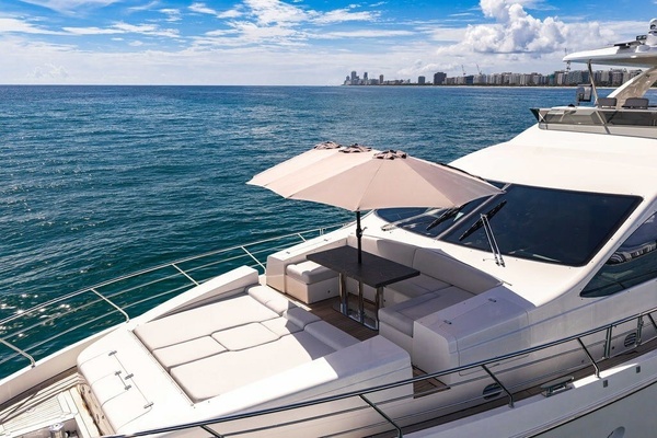 G FORCE 84ft Azimut Yacht For Sale