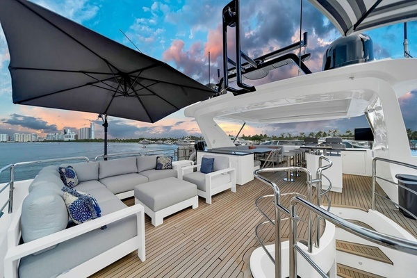G FORCE 84ft Azimut Yacht For Sale