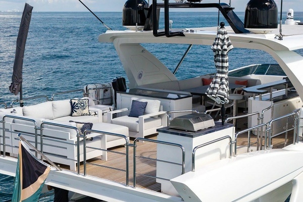 G FORCE 84ft Azimut Yacht For Sale