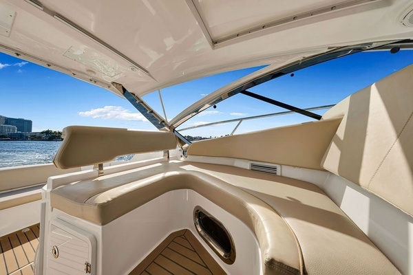 36ft Pursuit Yacht For Sale