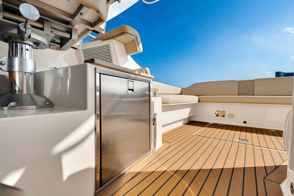 36ft Pursuit Yacht For Sale