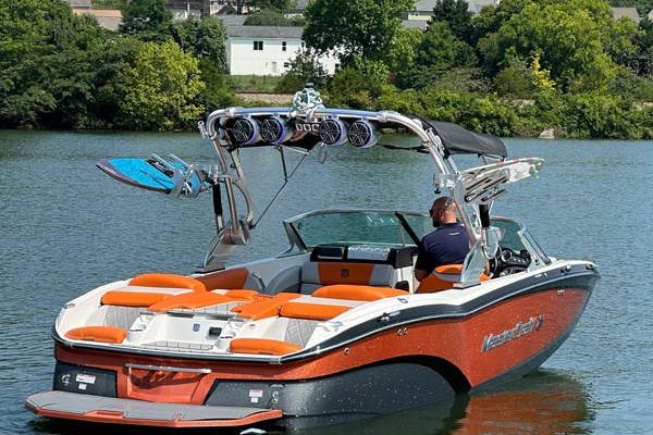 22ft Mastercraft Yacht For Sale