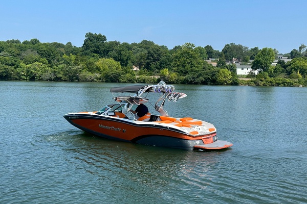 22ft Mastercraft Yacht For Sale