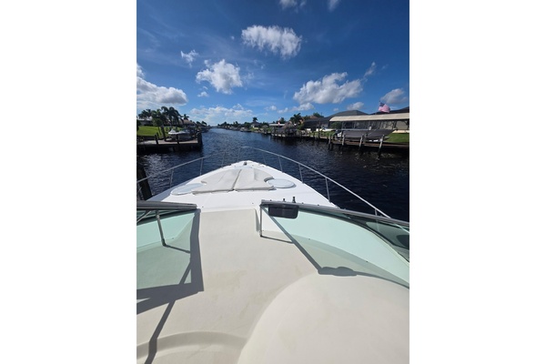 35ft Cruisers Yachts Yacht For Sale