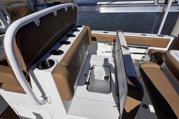 27ft Sea Hunt Yacht For Sale