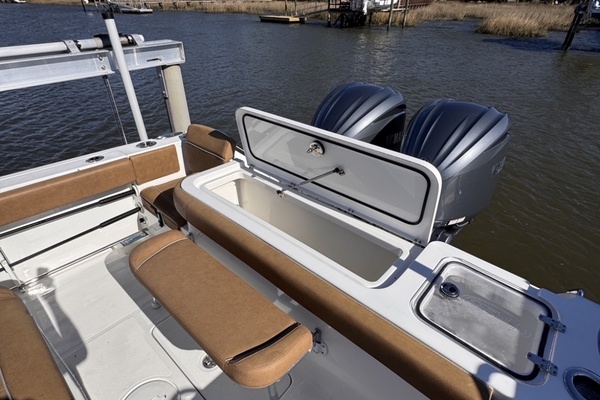 27ft Sea Hunt Yacht For Sale