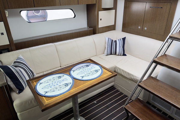Andiamo 48ft Cruisers Yachts Yacht For Sale