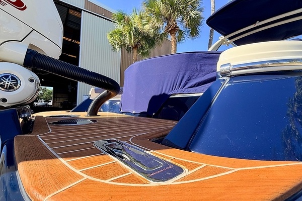 28ft Chris Craft Yacht For Sale