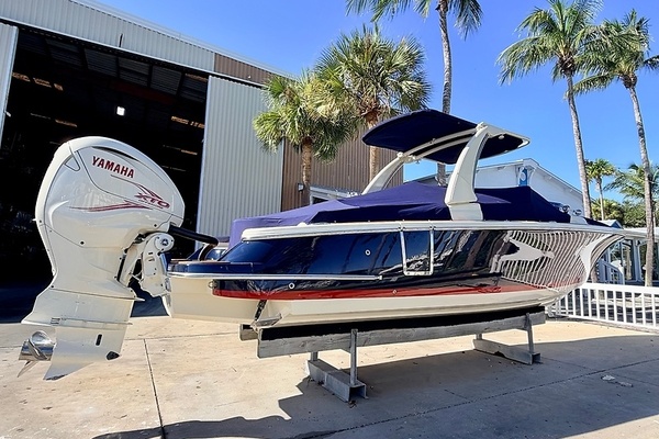 28ft Chris Craft Yacht For Sale