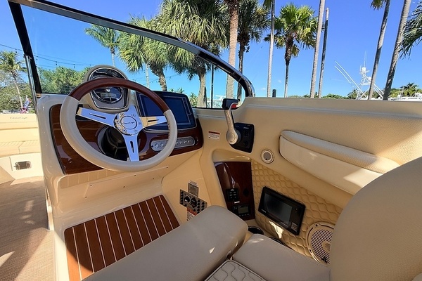 28ft Chris Craft Yacht For Sale