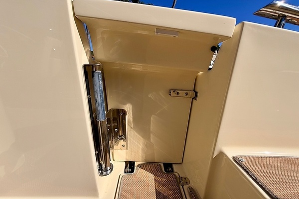 28ft Chris Craft Yacht For Sale
