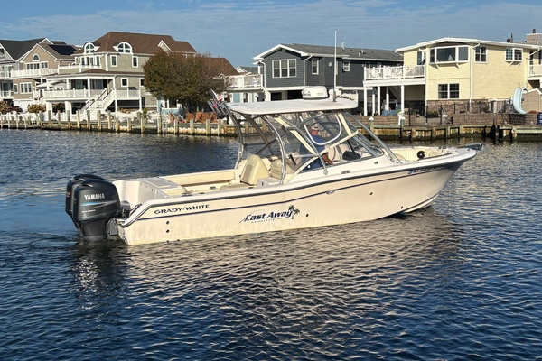 27ft Grady White Yacht For Sale
