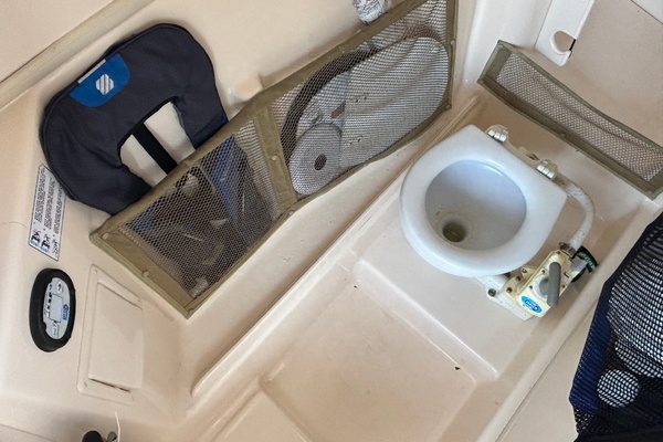 27ft Grady White Yacht For Sale
