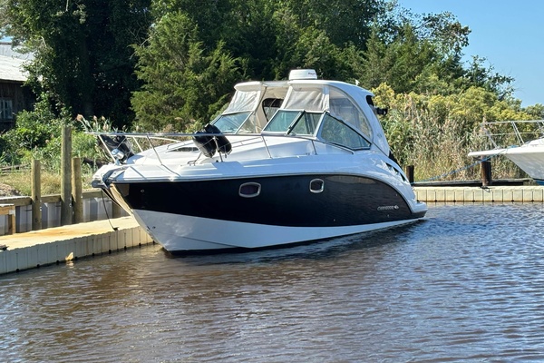31ft Chaparral Yacht For Sale