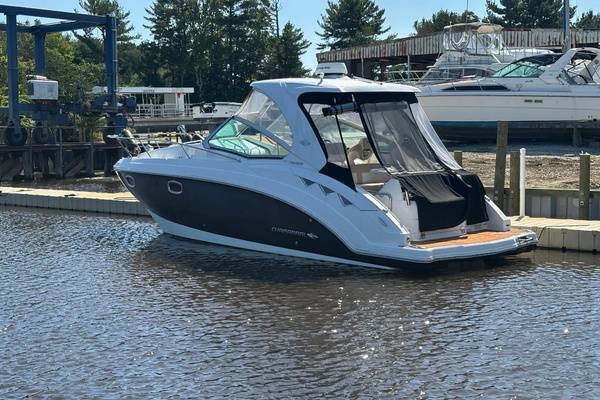 31ft Chaparral Yacht For Sale