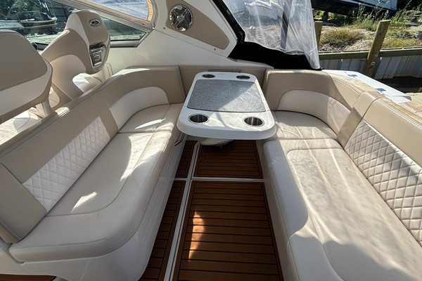 31ft Chaparral Yacht For Sale
