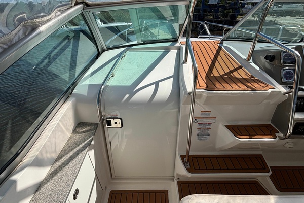 31ft Chaparral Yacht For Sale