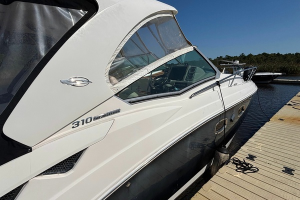 31ft Chaparral Yacht For Sale
