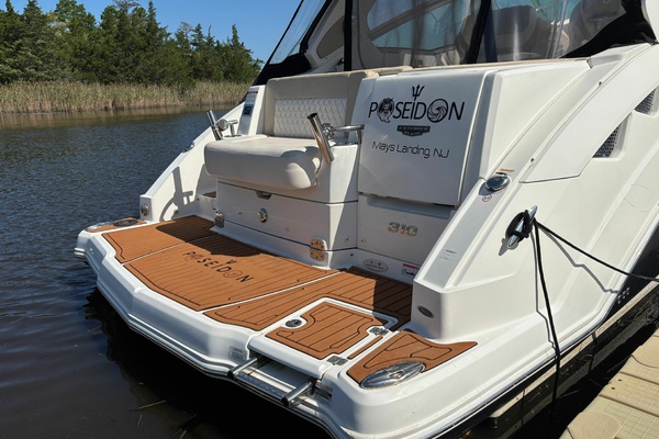 31ft Chaparral Yacht For Sale