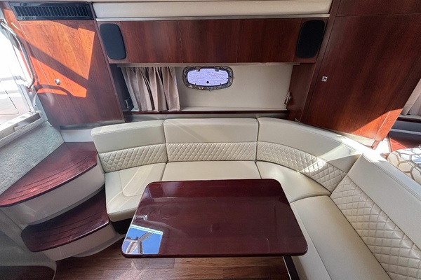 31ft Chaparral Yacht For Sale