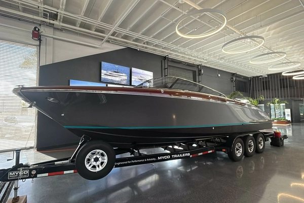 33-ft-Riva-2025-Aquariva Special-OUR TRADE Fort Lauderdale Florida United States  yacht for sale