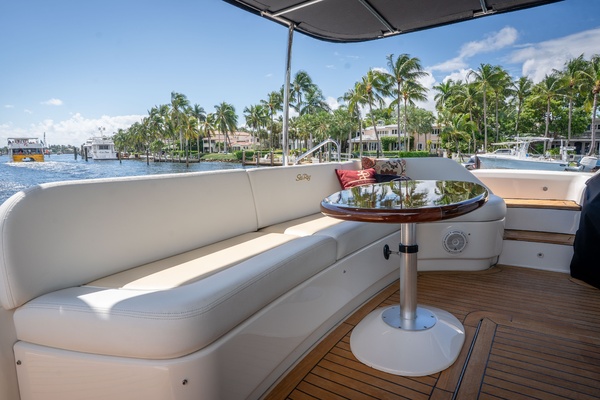 Raw Sea Lady 60ft Sea Ray Yacht For Sale