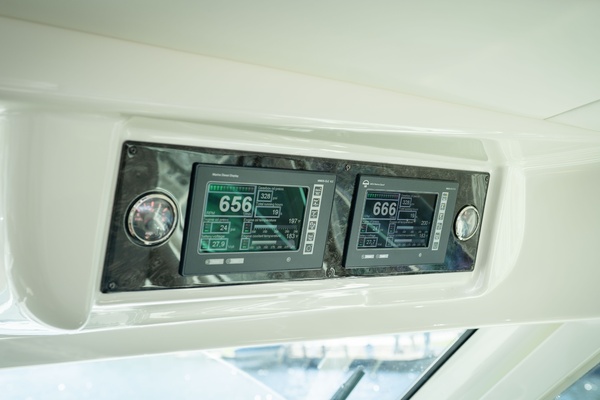 Raw Sea Lady 60ft Sea Ray Yacht For Sale