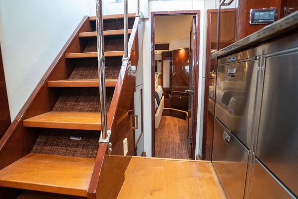 Raw Sea Lady 60ft Sea Ray Yacht For Sale