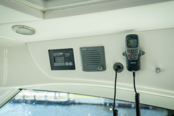 Raw Sea Lady 60ft Sea Ray Yacht For Sale