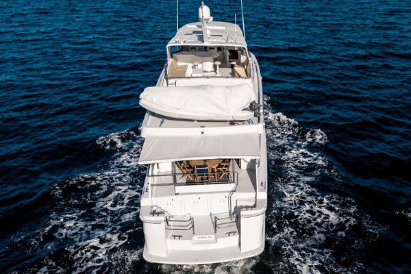 MARLINTINI 74ft Hatteras Yacht For Sale