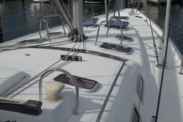 Resilience 47ft Beneteau Yacht For Sale