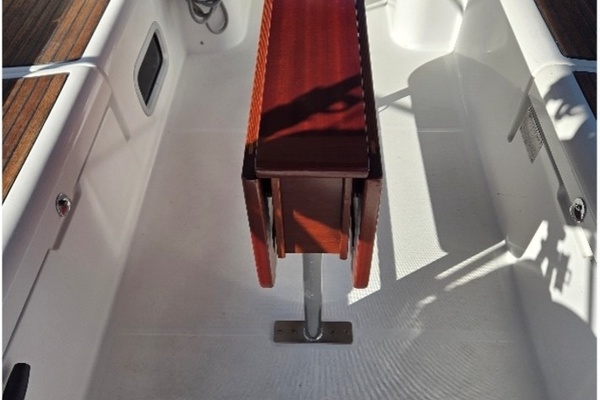 Resilience 47ft Beneteau Yacht For Sale