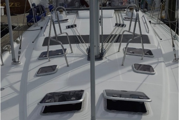 Resilience 47ft Beneteau Yacht For Sale