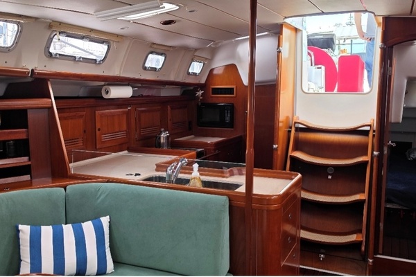 Resilience 47ft Beneteau Yacht For Sale