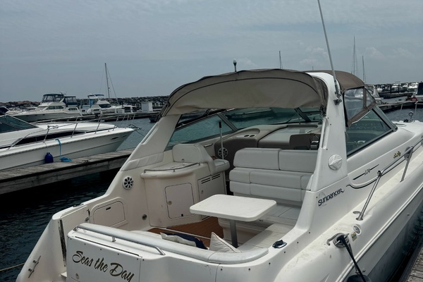 1998 Sea Ray Sundancer 330