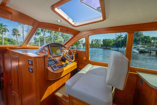 APSARA 50ft Palm Beach Motor Yachts Yacht For Sale