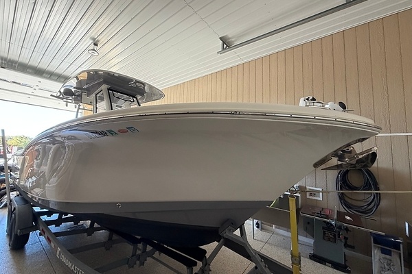 27ft Pioneer Yacht For Sale