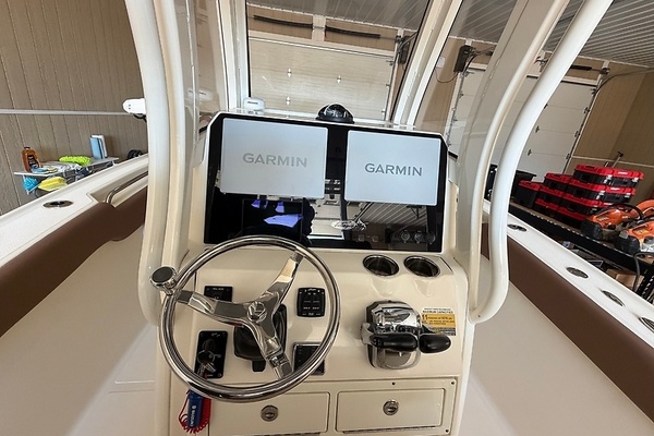 27ft Pioneer Yacht For Sale