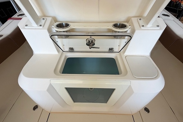 27ft Pioneer Yacht For Sale