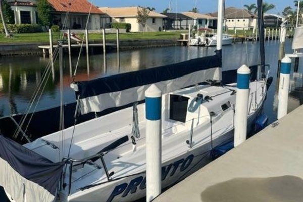 28ft J Boats Yacht For Sale
