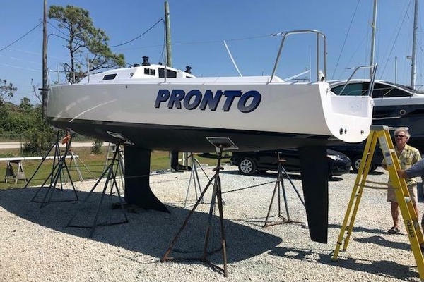 28ft J Boats Yacht For Sale