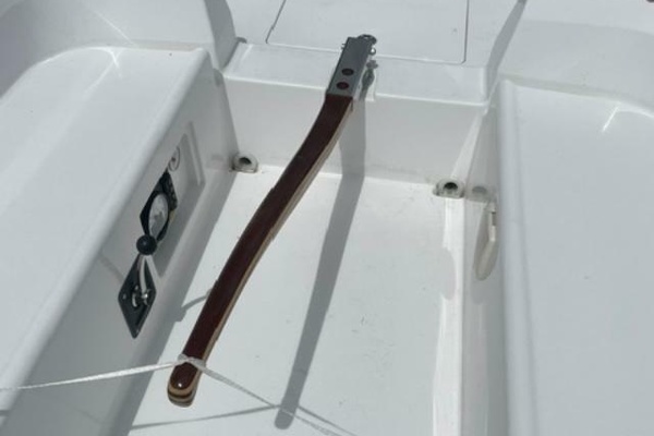 28ft J Boats Yacht For Sale