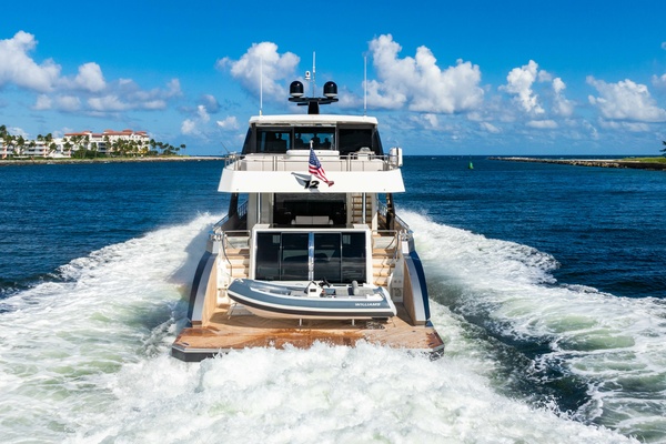 M Y 12 102ft Ocean Alexander Yacht For Sale